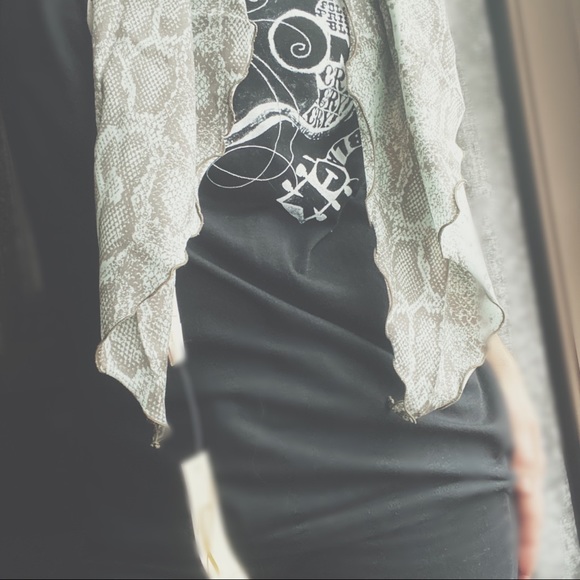 Snake Pattern Wrap - Picture 6 of 8